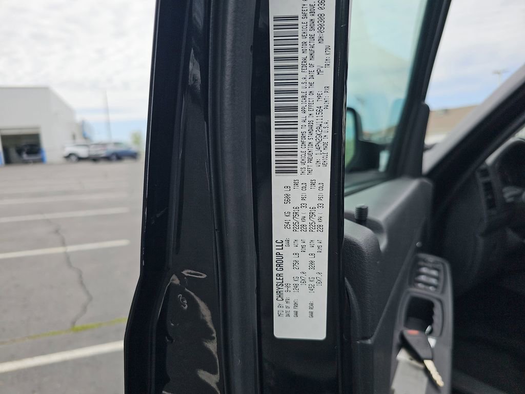 Used 2010 Jeep Liberty Sport AWD/4WD image 38