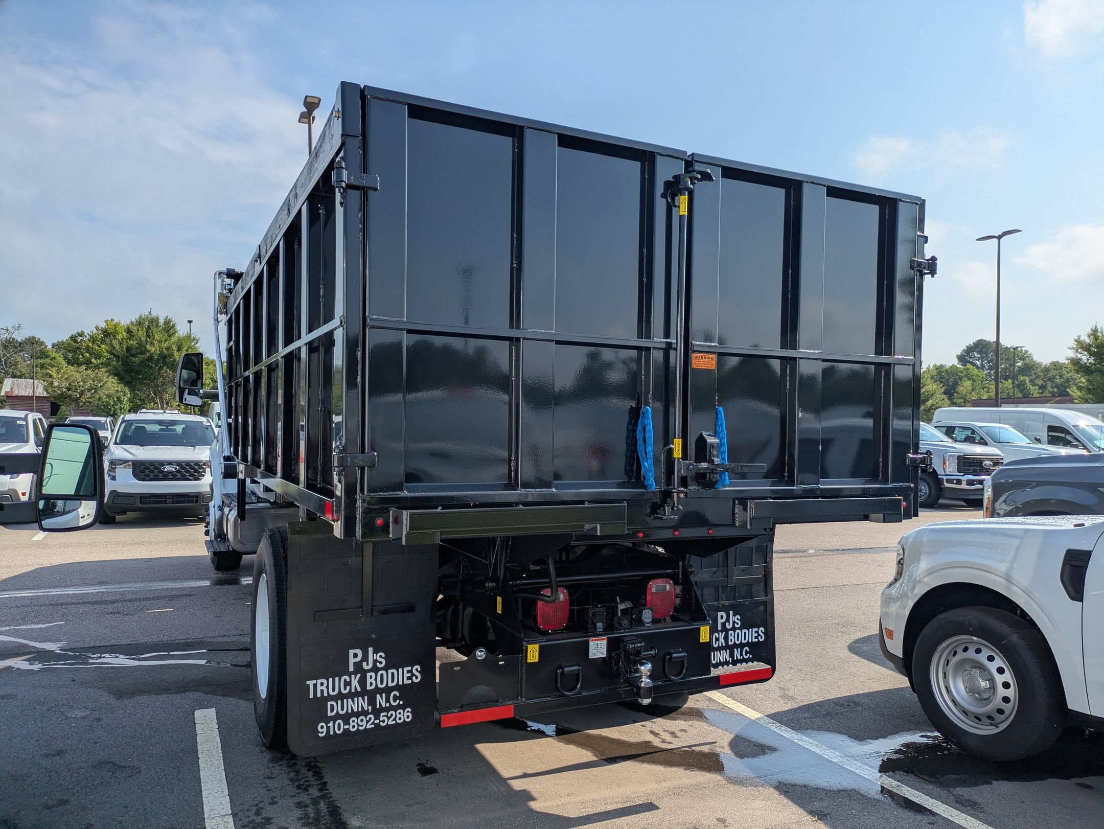New 2027 Ford F750 2WD Regular Cab Super Duty image 5