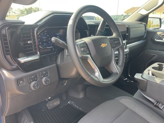 Used 2025 Chevrolet Silverado 1500 LT image 23