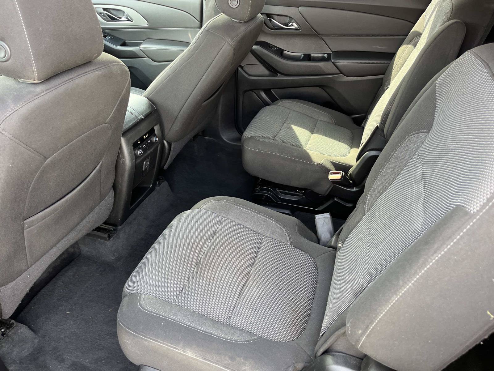 Used 2023 Chevrolet Traverse LT AWD/4WD image 19