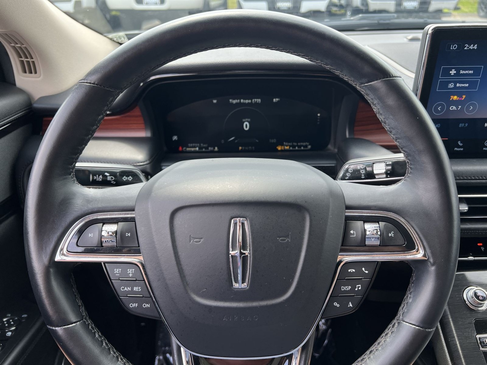 Used 2023 Lincoln Nautilus Reserve AWD/4WD image 16