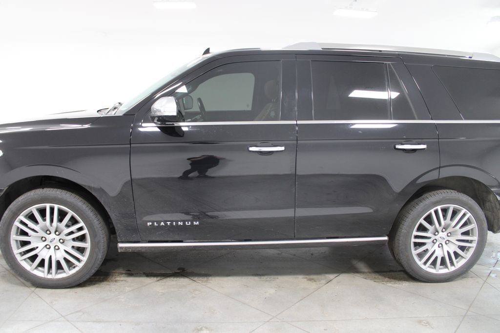 Used 2022 Ford Expedition Platinum image 6