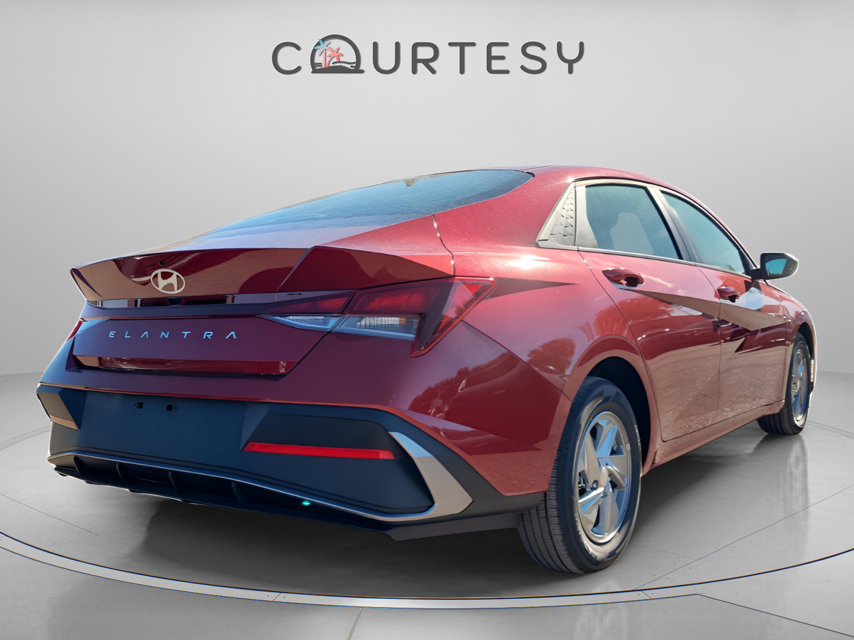 New 2026 Hyundai Elantra SE w/ Cargo Package image 5