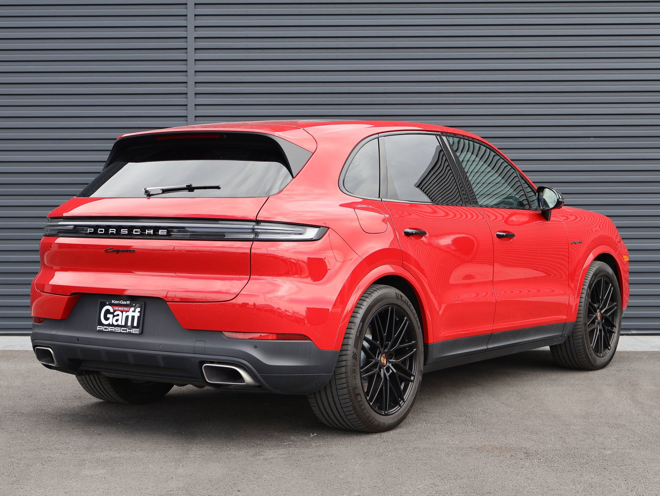 Certified 2025 Porsche Cayenne E-Hybrid image 10