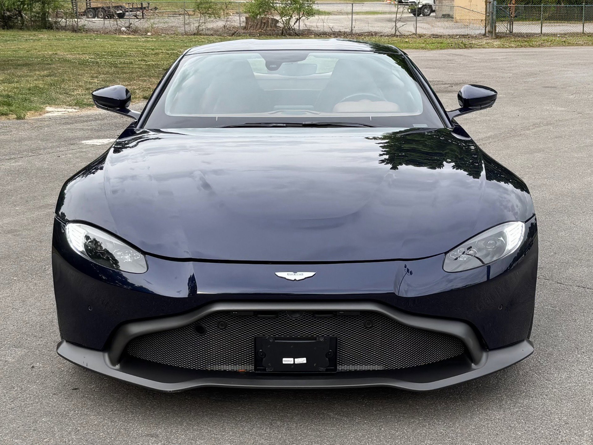 Used 2020 Aston Martin V8 Vantage Coupe RWD image 6