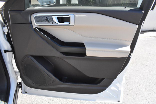 Used 2020 Ford Explorer Platinum image 24