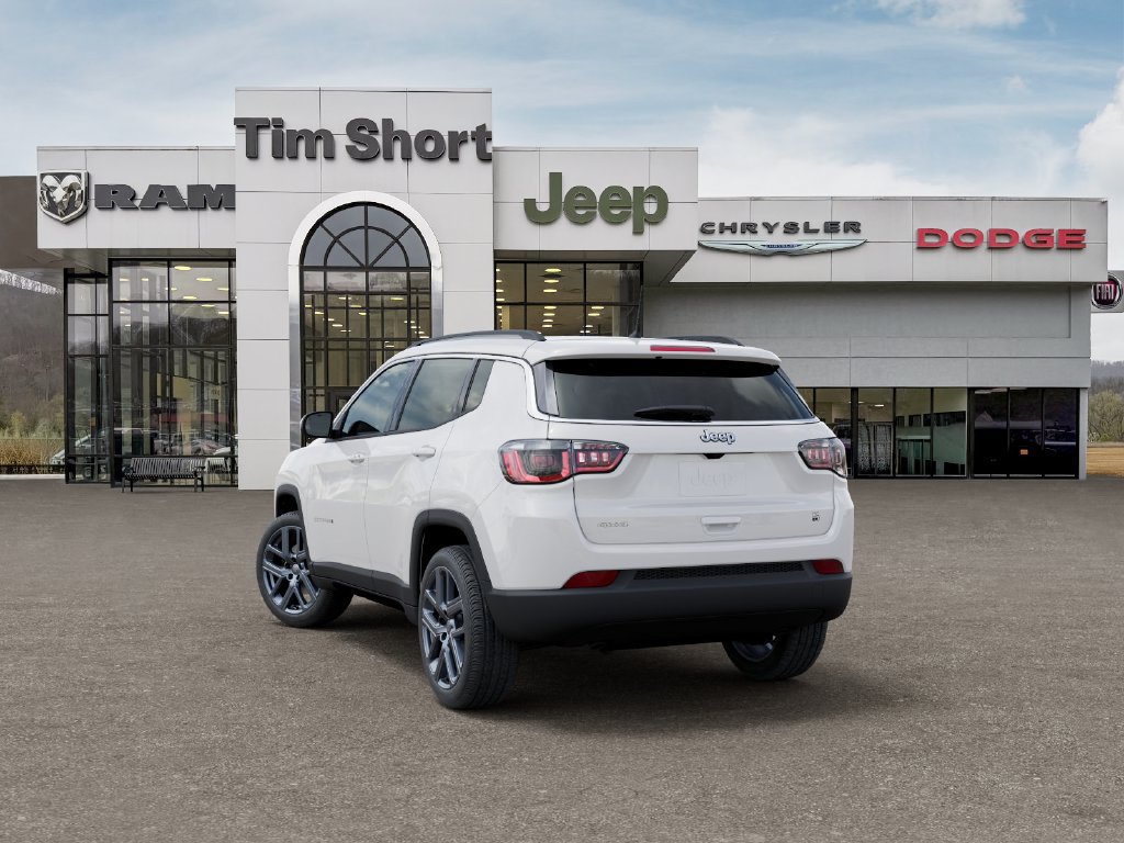New 2026 Jeep Compass Latitude AWD/4WD image 3