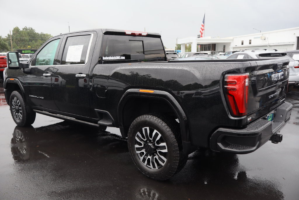 Certified 2024 GMC Sierra 3500 Denali Ultimate AWD/4WD image 7