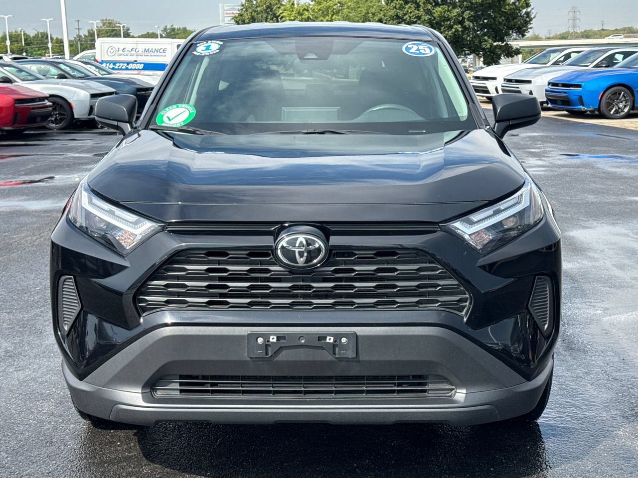 Used 2025 Toyota RAV4 LE AWD/4WD image 8