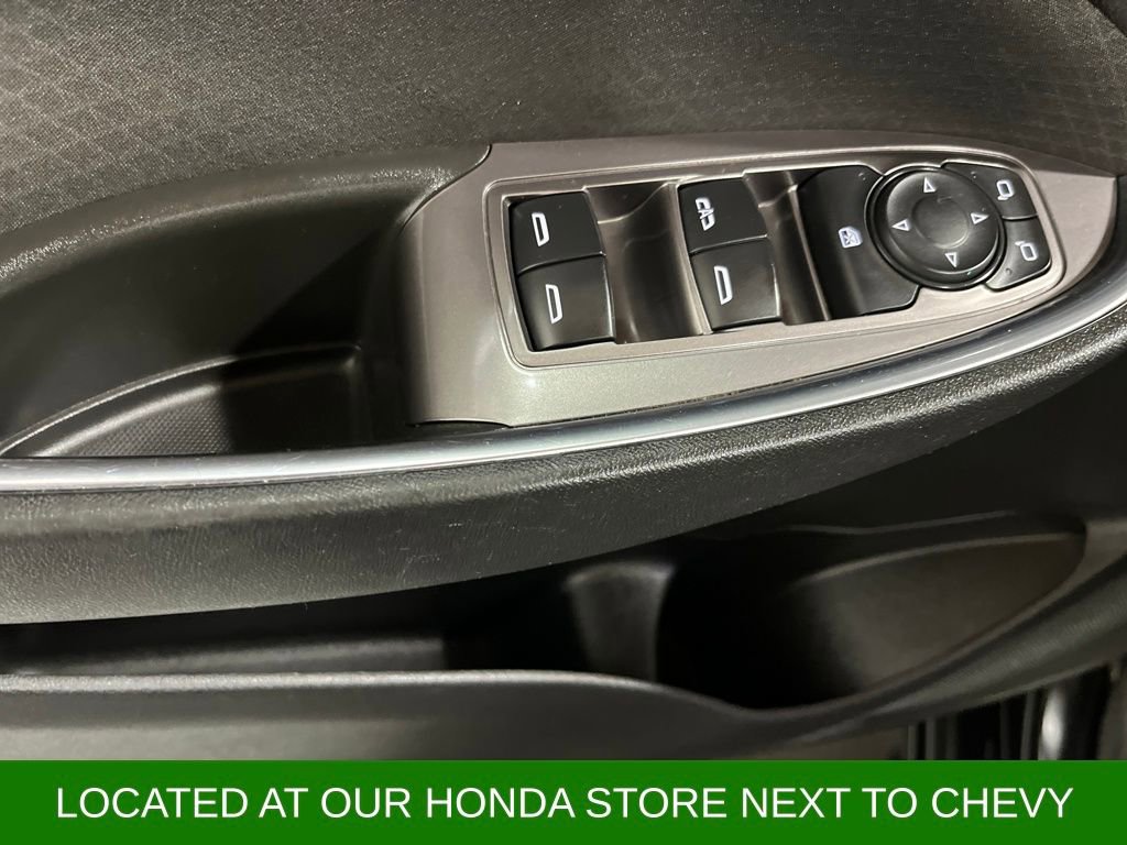 Used 2020 Chevrolet Malibu LT image 12