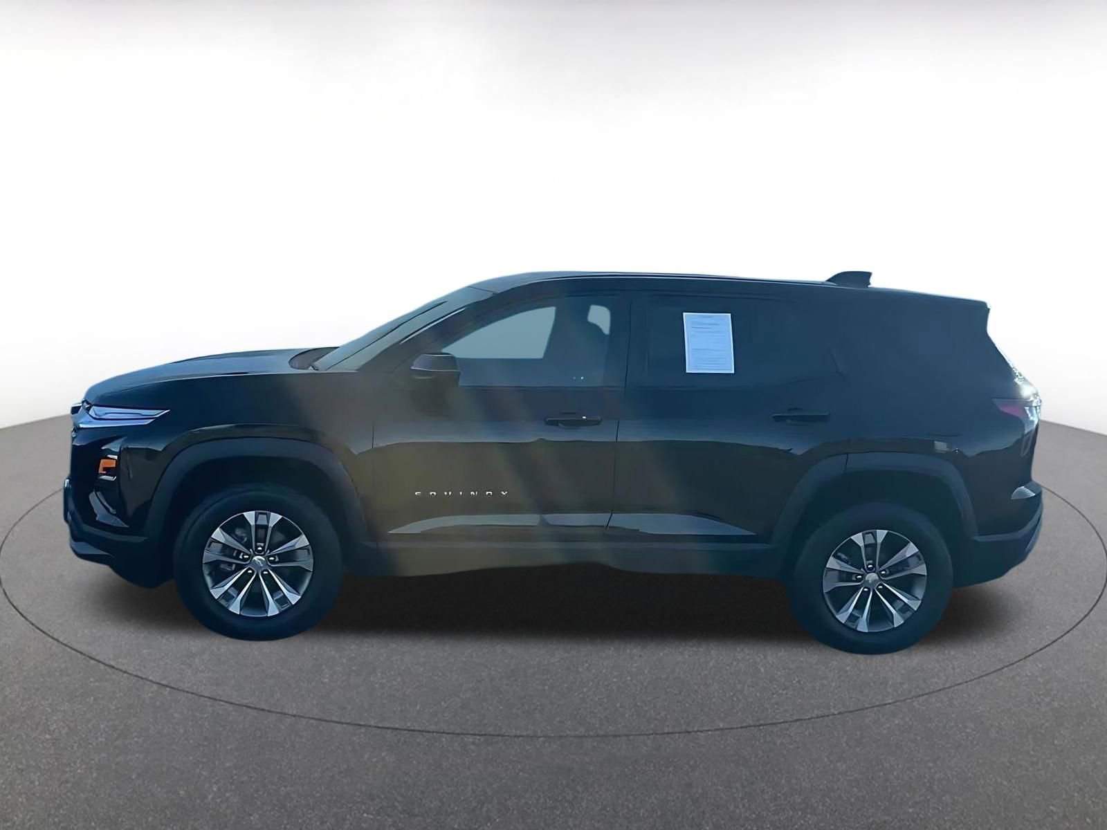 Used 2025 Chevrolet Equinox LT image 9