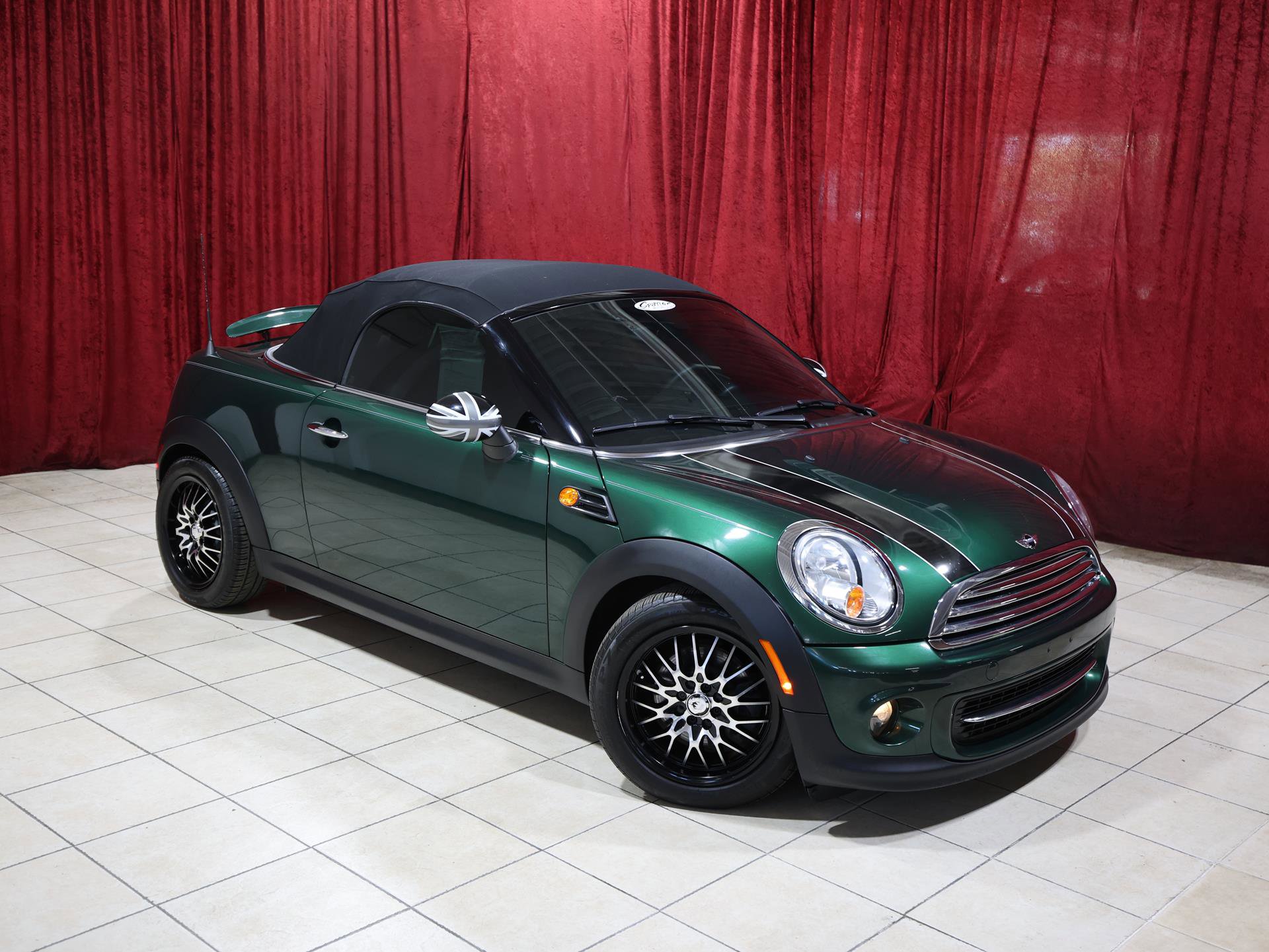 Used 2014 MINI Cooper Roadster image 2
