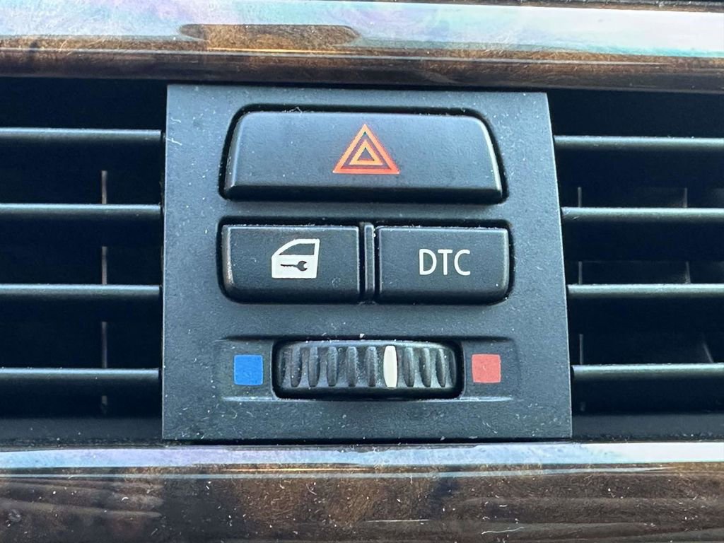 Used 2008 BMW 328xi Sedan image 21