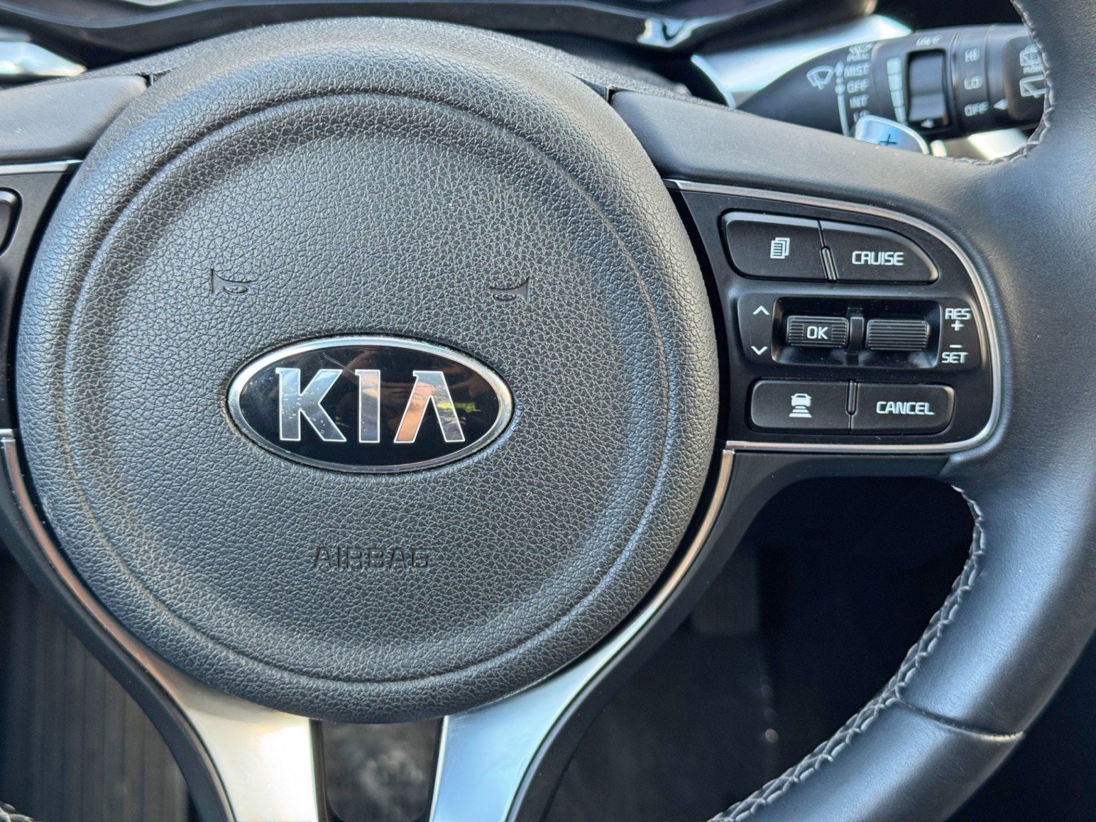 Used 2020 Kia Niro EX Premium FWD image 22