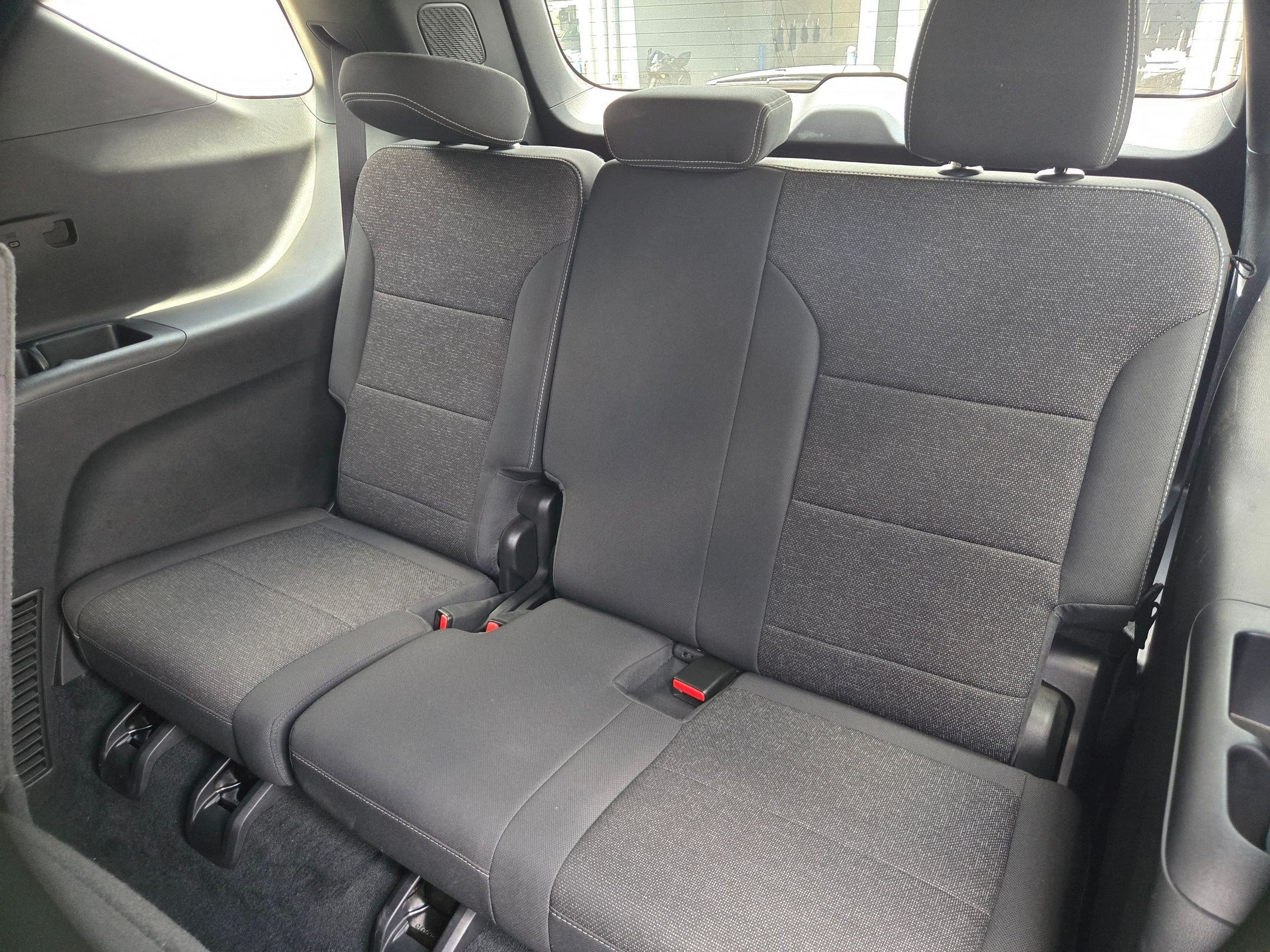 Certified 2024 Chevrolet Traverse LS FWD image 14