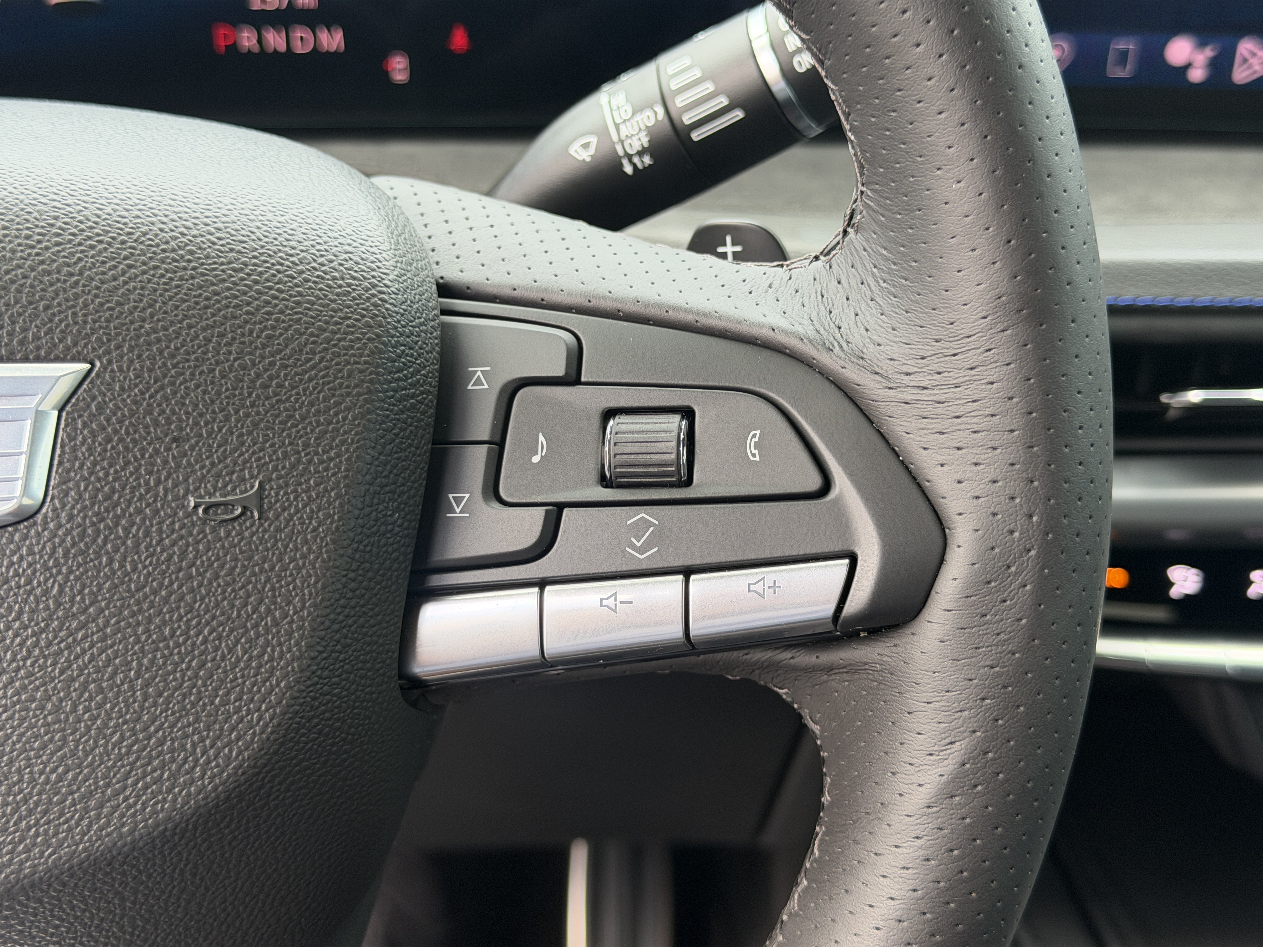 Certified 2024 Cadillac XT4 Sport w/ Cold Weather Package FWD image 30