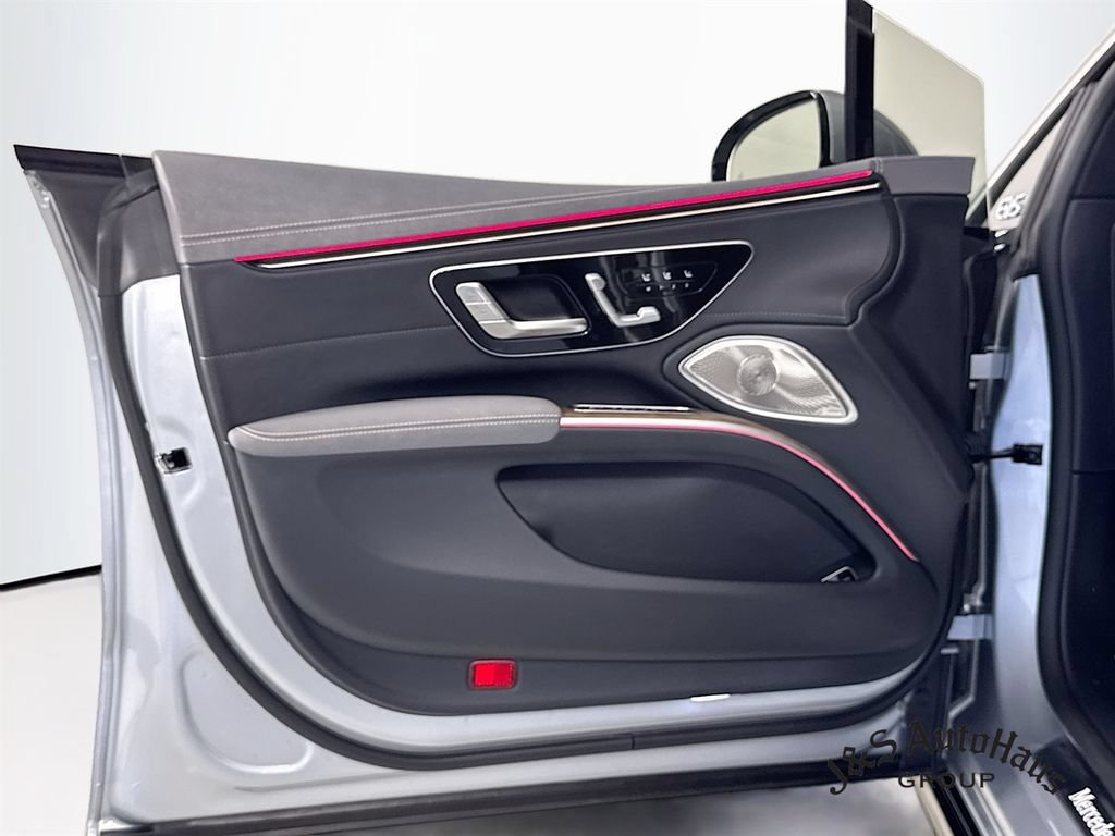 Used 2025 Mercedes-Benz EQS 450+ Sedan image 23
