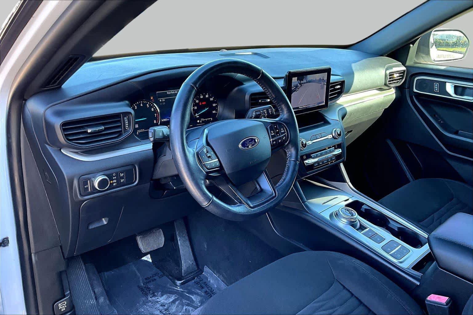 Certified 2020 Ford Explorer XLT RWD image 20