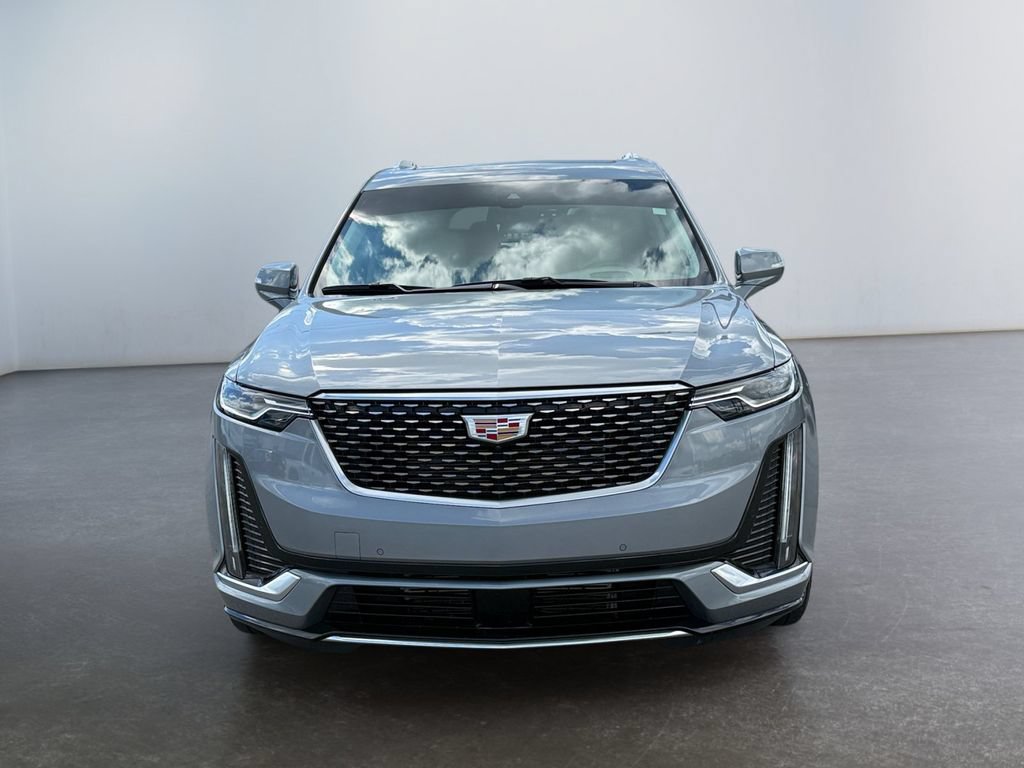 Used 2025 Cadillac XT6 Premium Luxury w/ Technology Package AWD/4WD image 8