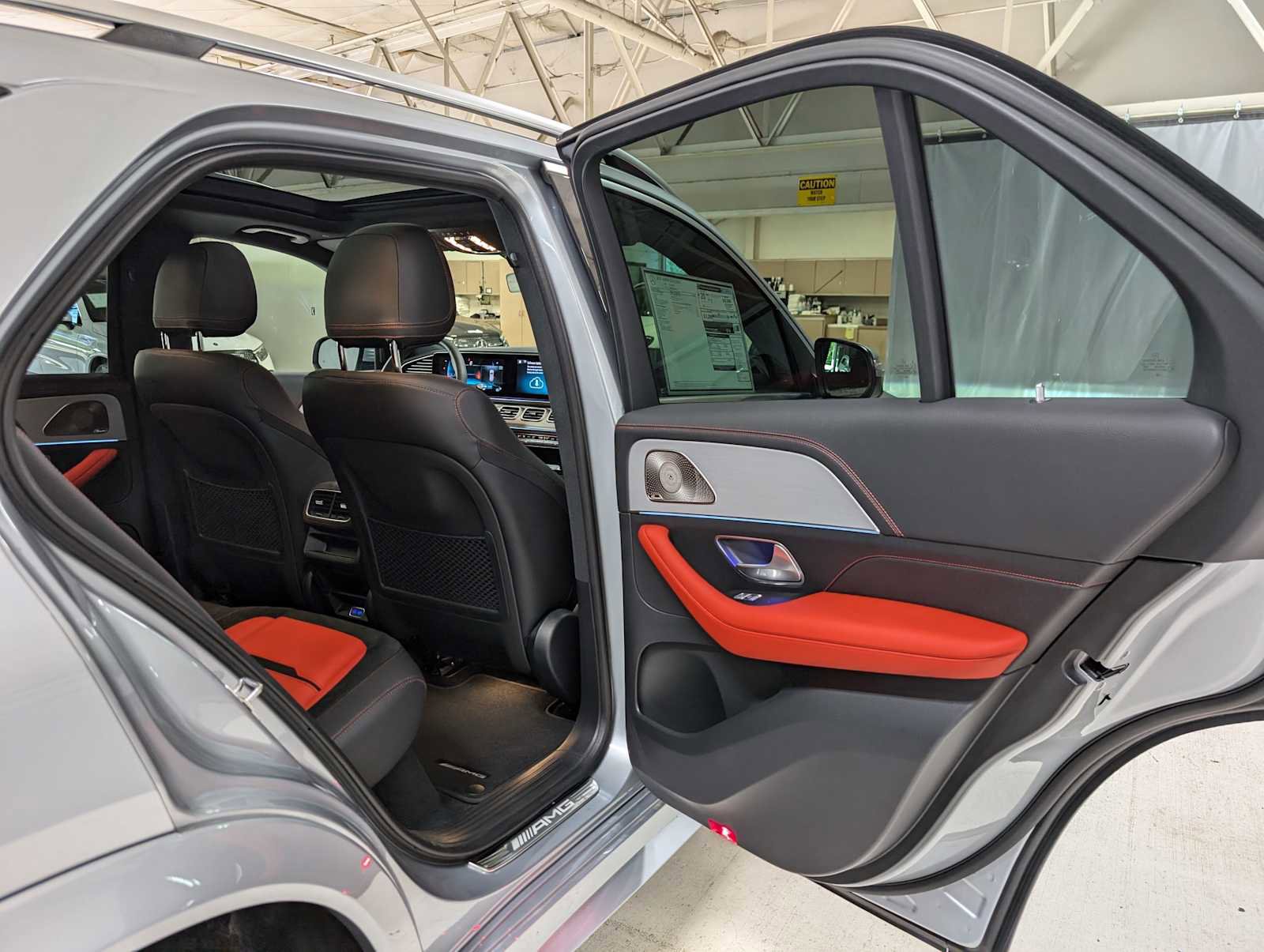 New 2025 Mercedes-Benz GLE 53 AMG 4MATIC image 14