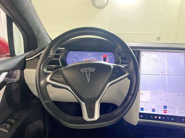 Used 2017 Tesla Model X 90D AWD/4WD image 31