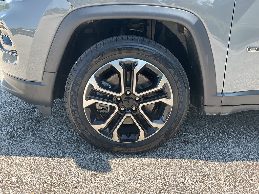 Used 2023 Jeep Compass Limited AWD/4WD image 14