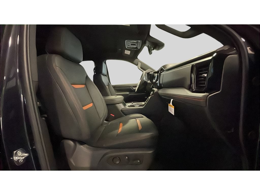 New 2026 GMC Sierra 2500 AT4 w/ Technology Package AWD/4WD image 17