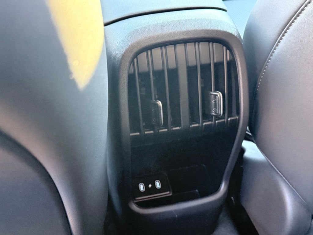 New 2026 Hyundai Kona Limited FWD image 28