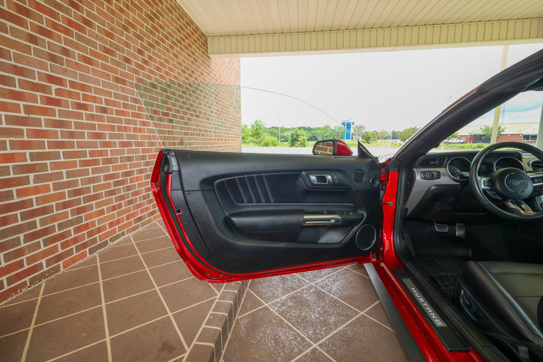 Used 2021 Ford Mustang GT Premium RWD image 15