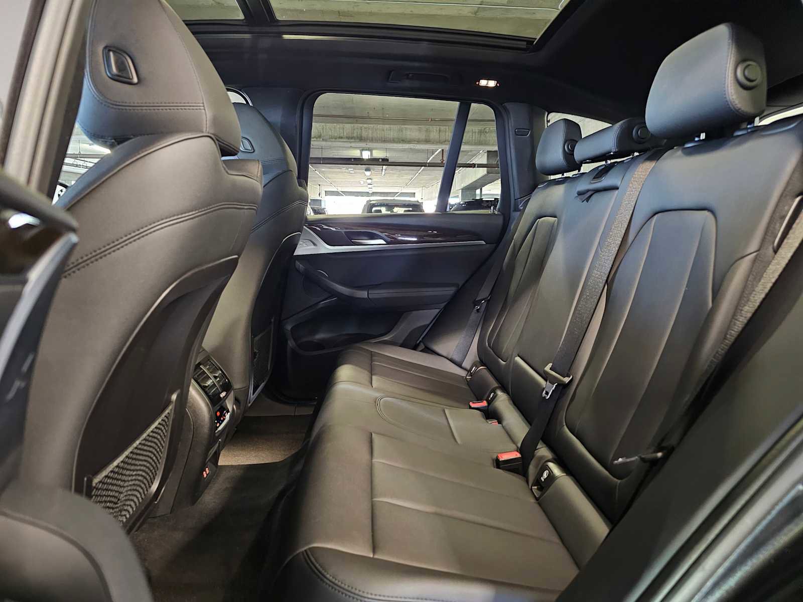 Used 2021 BMW X3 xDrive30e w/ Premium Package image 36