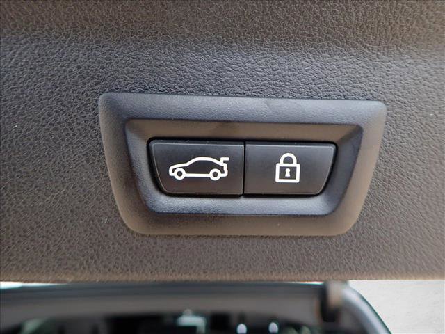 Used 2021 BMW X3 xDrive30i w/ Premium Package image 9