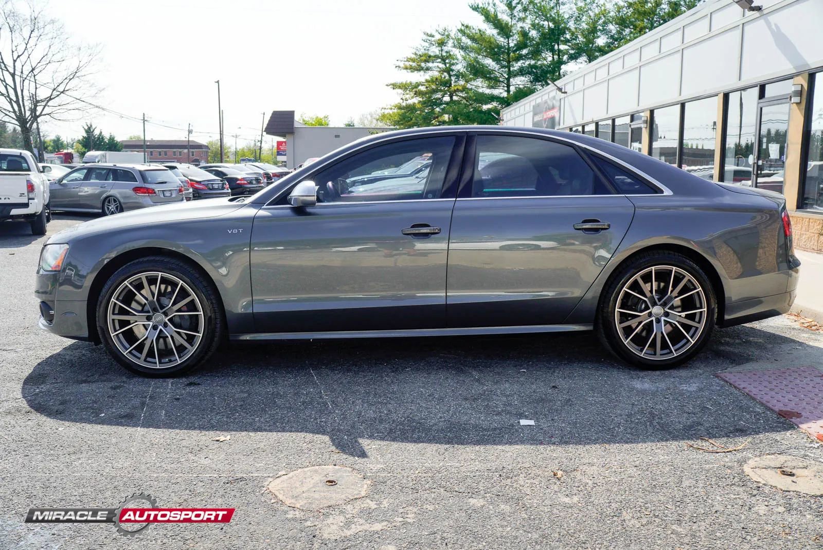 Used 2013 Audi S8 w/ Driver Assistance Pkg AWD/4WD image 4