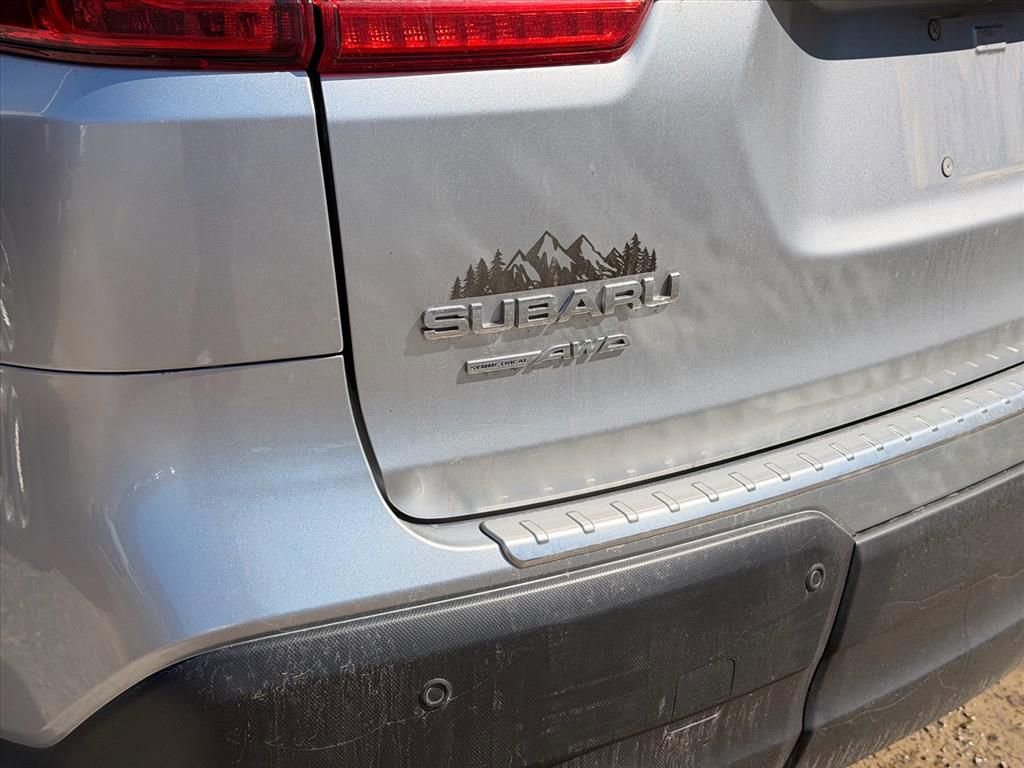 Used 2021 Subaru Ascent Premium image 10