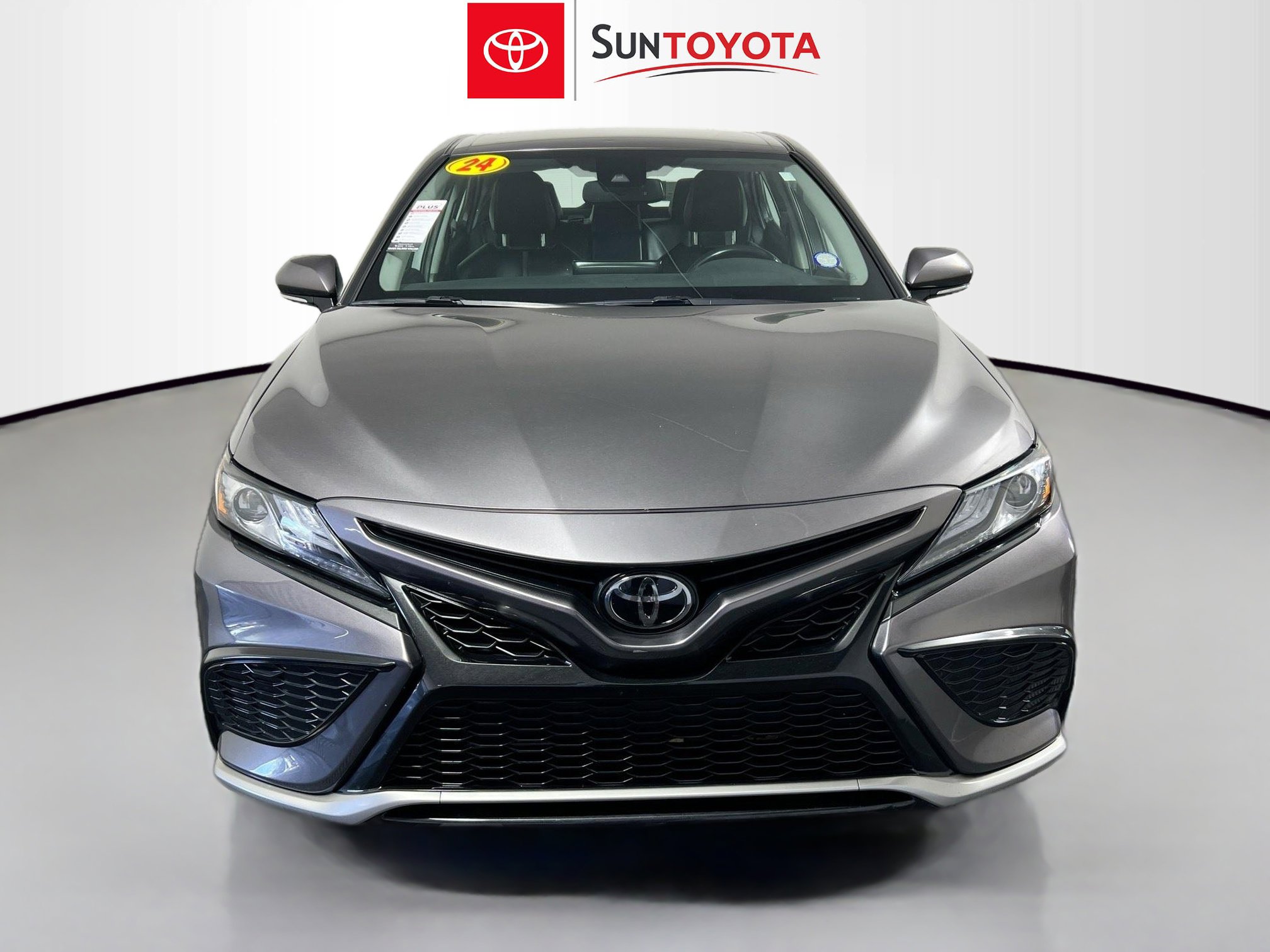 Used 2024 Toyota Camry XSE FWD image 10