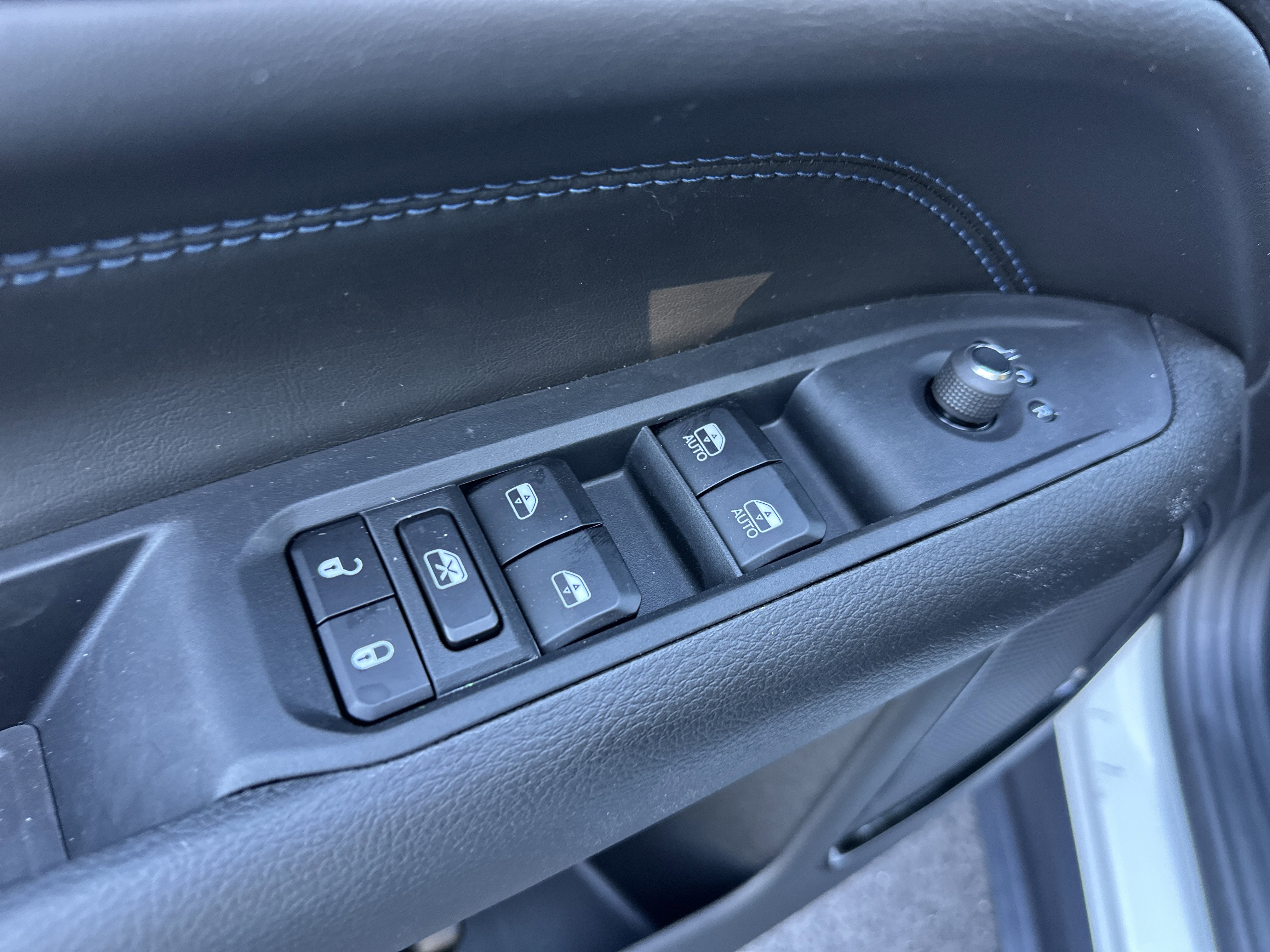 New 2026 Jeep Compass Limited image 30