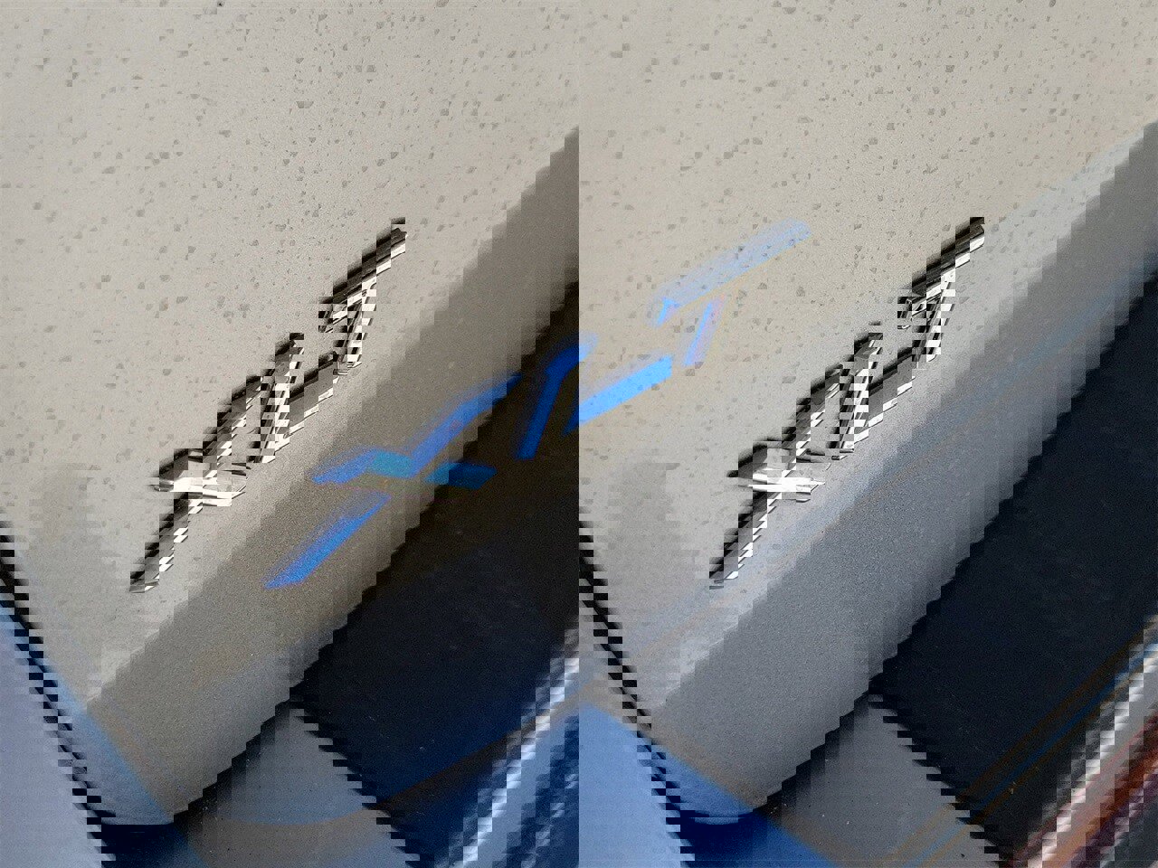 Used 2023 Ford Explorer XLT w/ Equipment Group 202A image 7