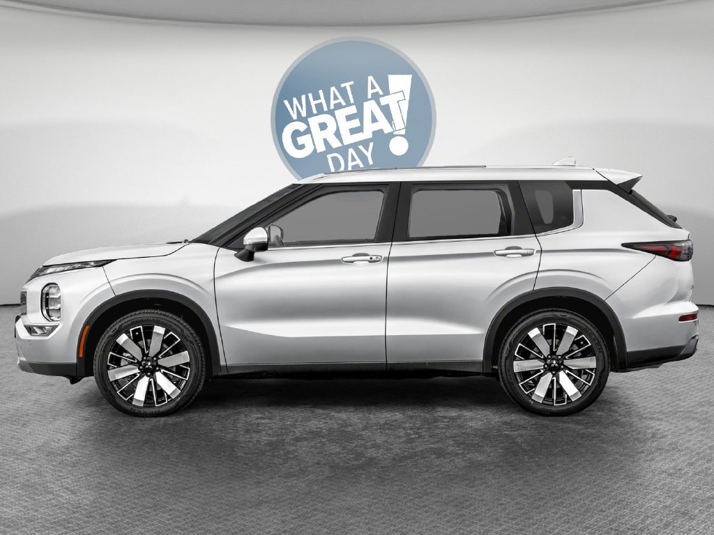 New 2026 Mitsubishi Outlander SE AWD/4WD image 3
