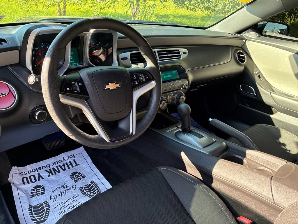 Used 2015 Chevrolet Camaro LS RWD image 13