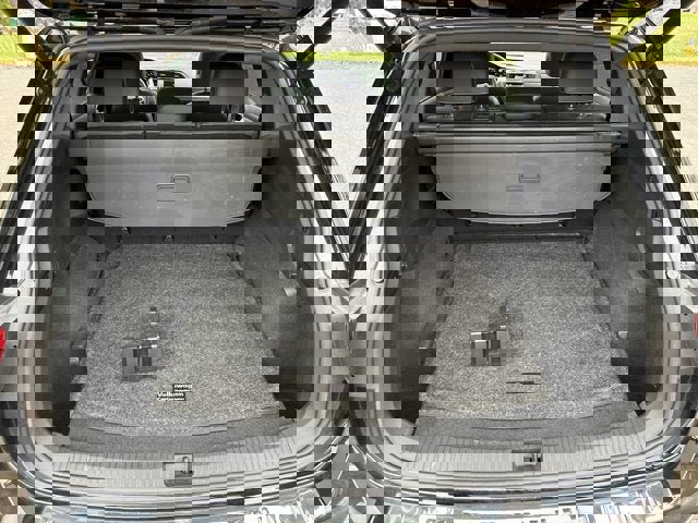 Used 2022 Volkswagen Tiguan SEL R-Line image 14