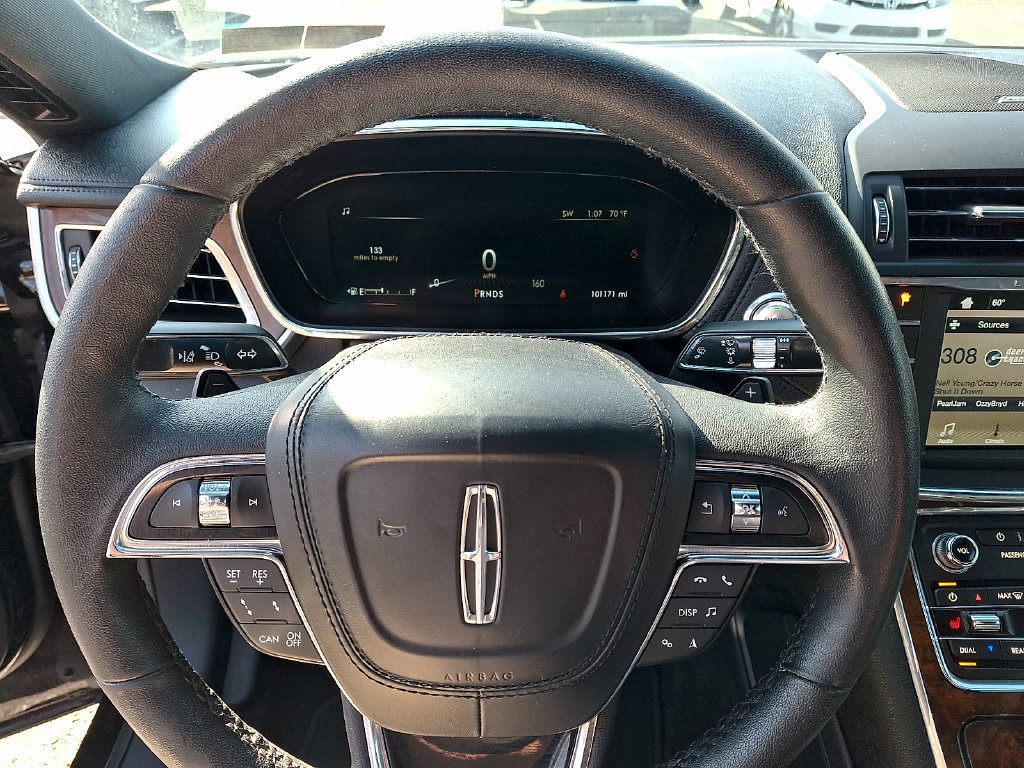 Used 2019 Lincoln Continental Premiere AWD/4WD image 20