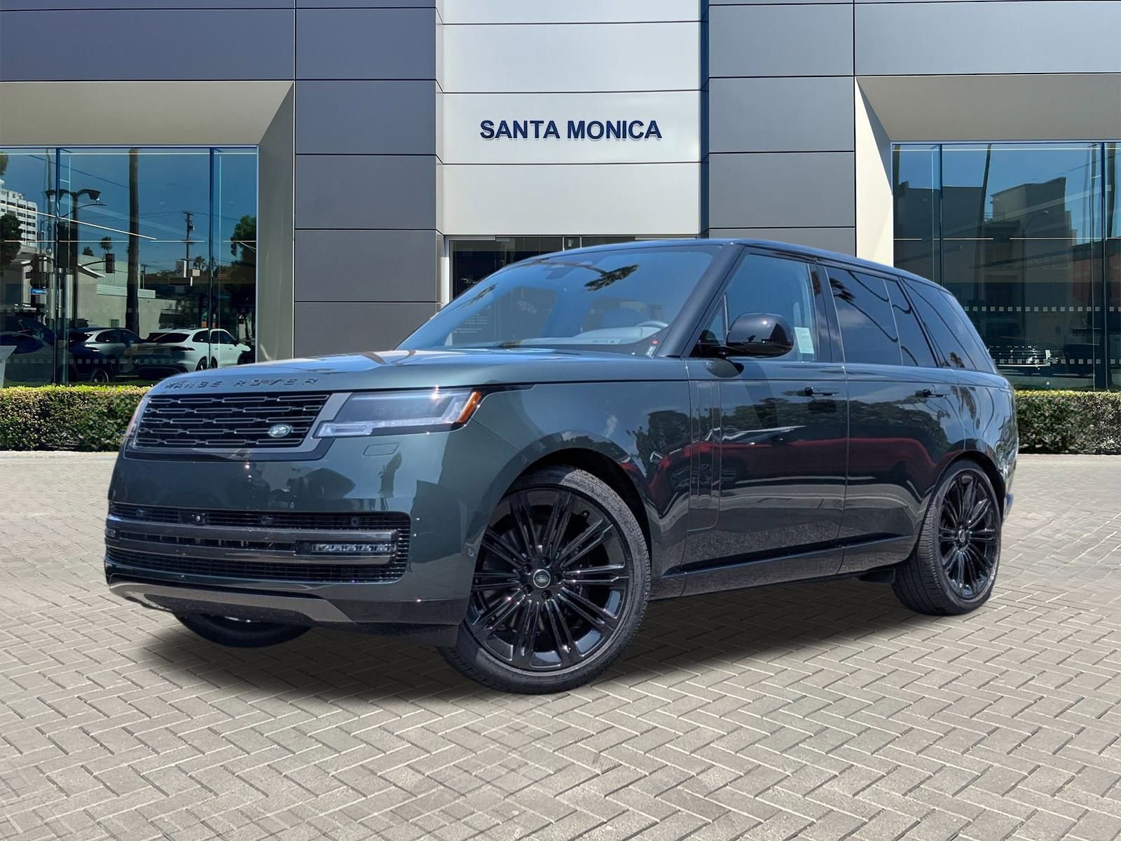 New 2025 Land Rover Range Rover SE