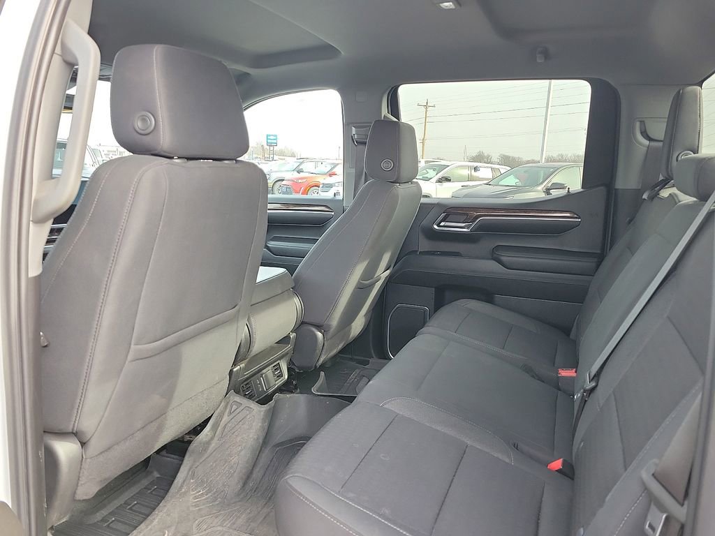 Used 2023 GMC Sierra 1500 SLE image 9