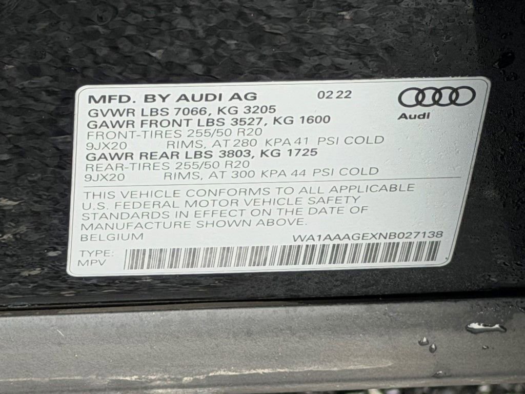 Certified 2022 Audi e-tron Premium image 40
