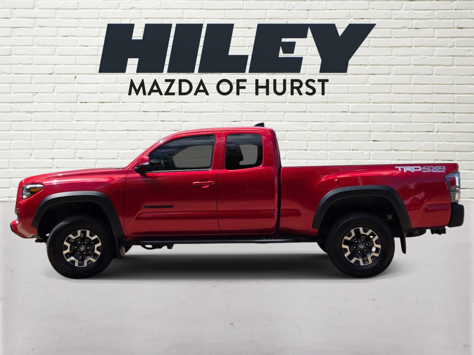 Used 2023 Toyota Tacoma TRD Off-Road AWD/4WD image 3