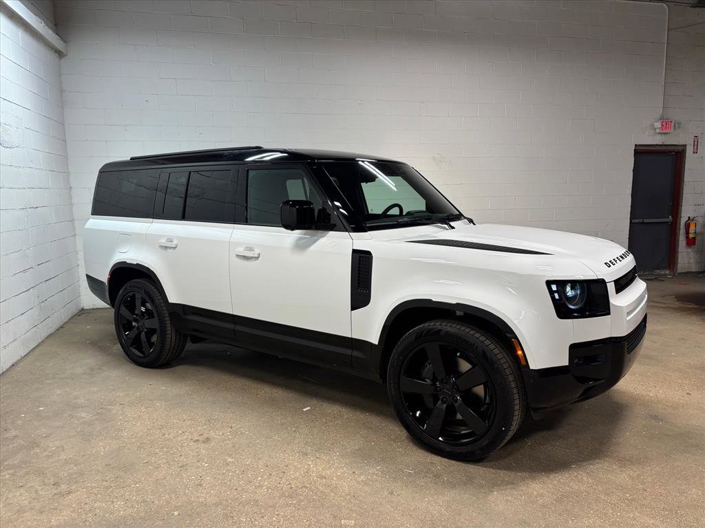 New 2026 Land Rover Defender 130 X-Dynamic SE image 5