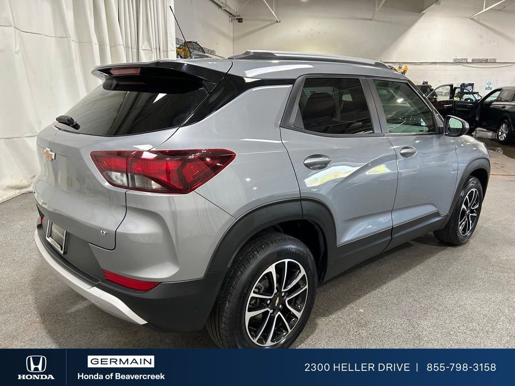 Used 2025 Chevrolet TrailBlazer LT AWD/4WD image 9