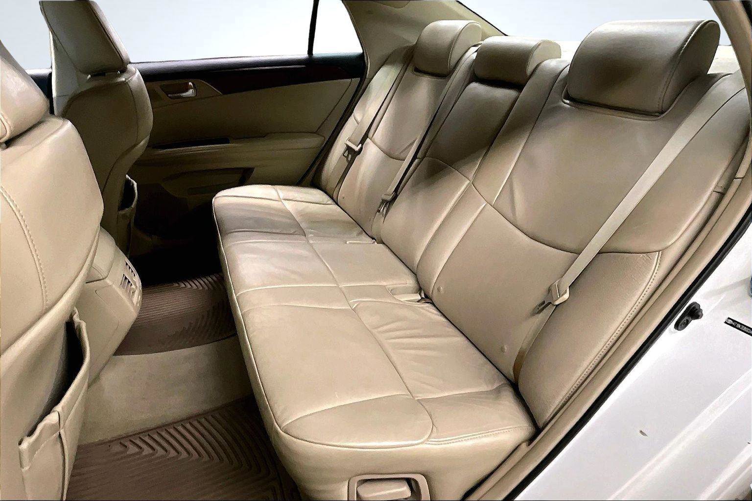 Used 2012 Toyota Avalon 4DR SDN image 27