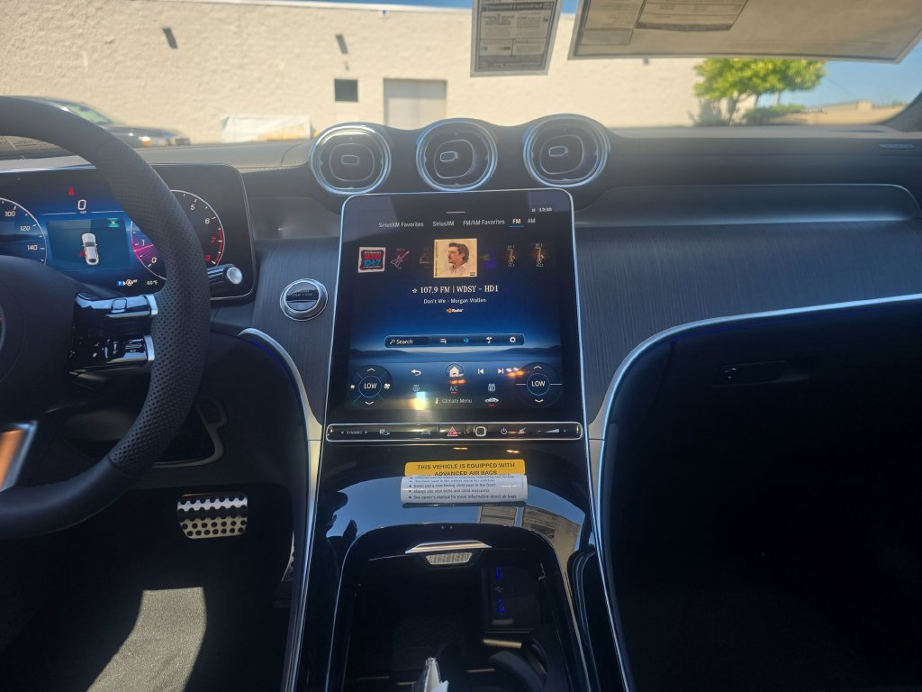 New 2027 Mercedes-Benz GLC 300 4MATIC image 17