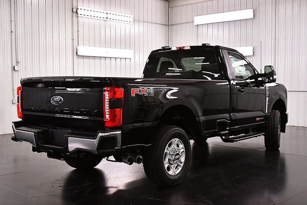 New 2026 Ford F350 XLT image 7