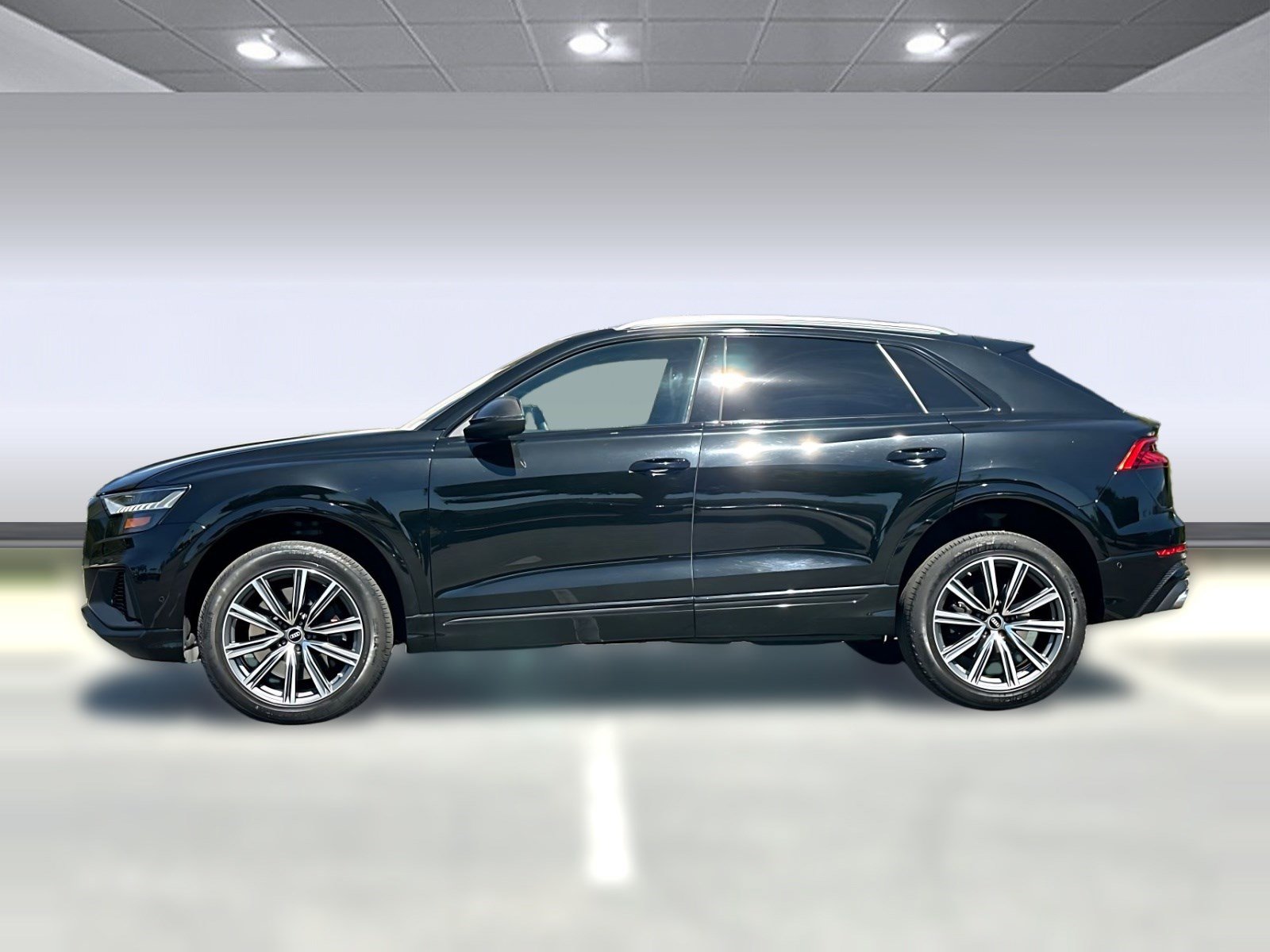 Used 2022 Audi SQ8 Prestige w/ Prestige Package image 2
